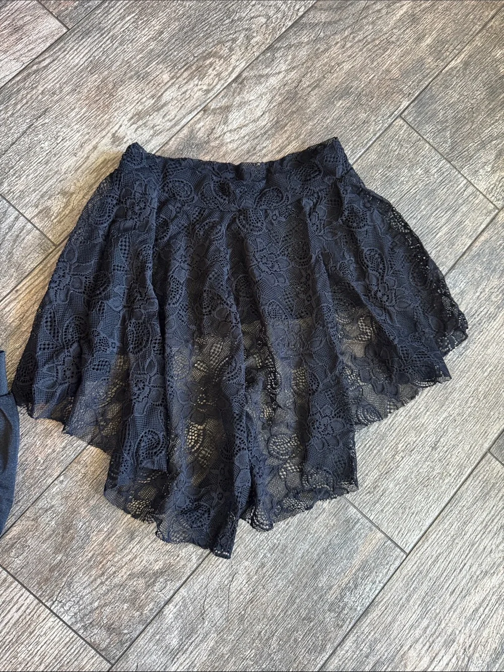Kelle stylish black